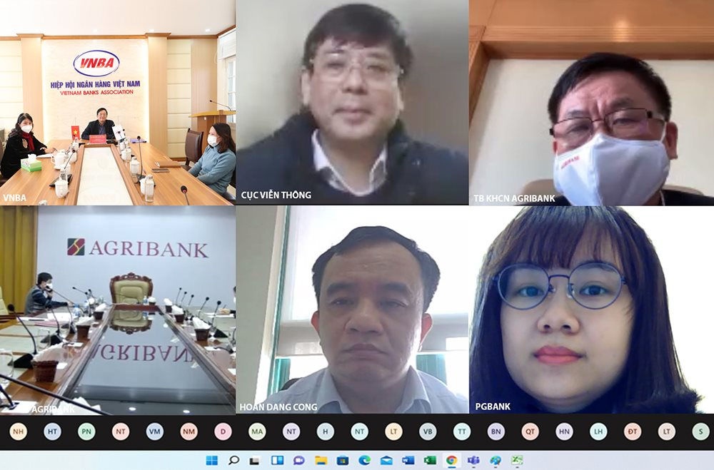 Phí dịch vụ SMS Banking sẽ đảm bảo hài hòa lợi ích ba bên phi dich vu sms banking se dam bao hai hoa loi ich ba ben