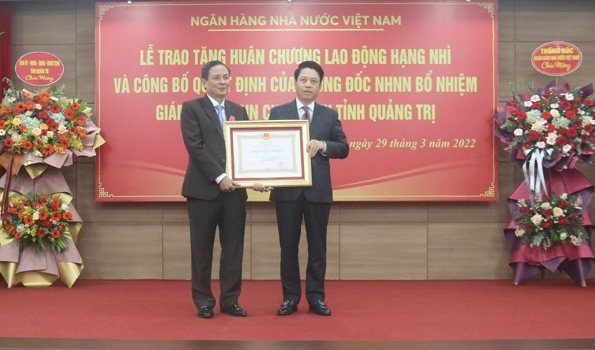 Công bố Quyết định bổ nhiệm Giám đốc NHNN chi nhánh tỉnh Quảng Trị cong bo quyet dinh bo nhiem giam doc nhnn chi nhanh tinh quang tri