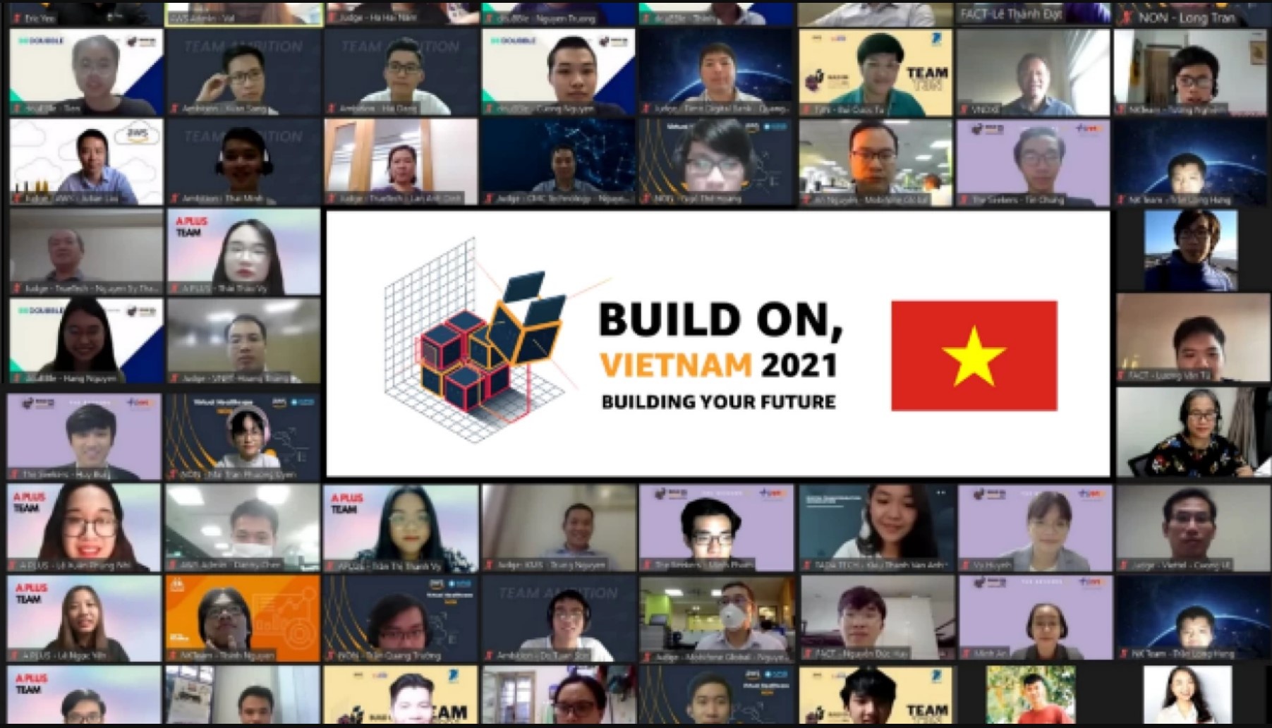 Sinh viên cuộc thi "Build on, Vietnam 2021" mong muốn chuyển đổi dạy và học trực tuyến với AWS sinh vien cuoc thi build on vietnam 2021 muon chuyen doi day va hoc truc tuyen voi aws