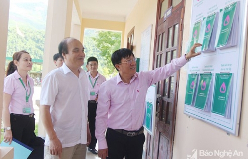 Góp phần thay đổi diện mạo bản, làng vùng DTTS