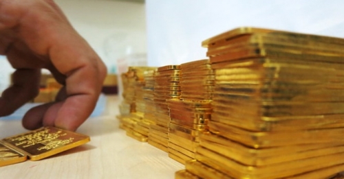 Vàng tăng, giảm thất thường, người mua nên thận trọng