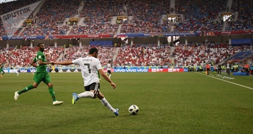 Hai đội bóng châu Á ngẩng cao đầu rời World Cup