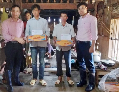 NHCSXH ủng hộ đồng bào ảnh hưởng do lũ quét tại Hà Giang, Lai Châu