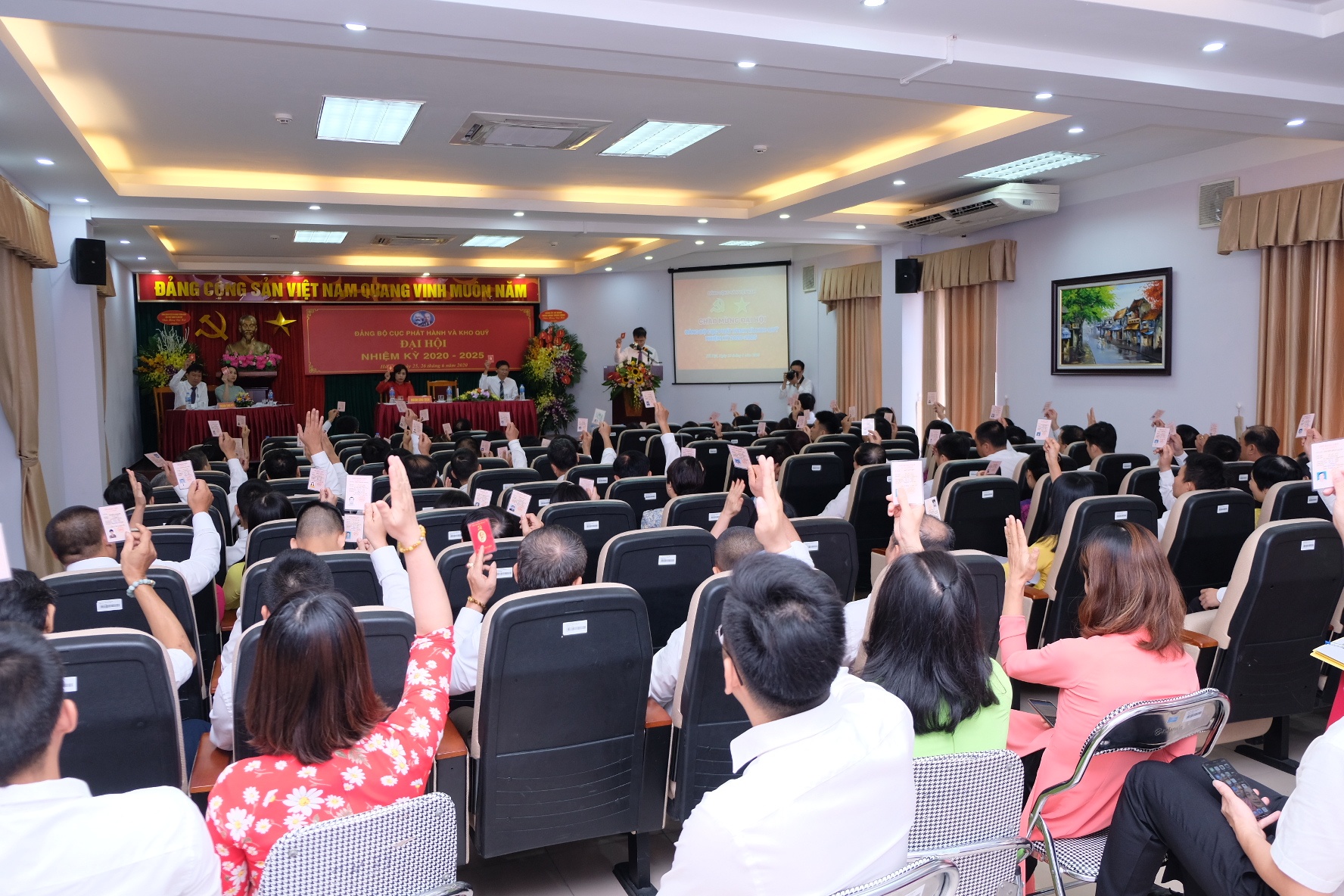 dai hoi dang bo cuc phat hanh va kho quy nhiem ky 2020 2025 thanh cong tot dep