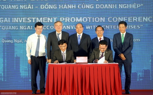 Thủ tướng mong muốn các doanh nghiệp sớm thực hiện cam kết đầu tư vào Quảng Ngãi