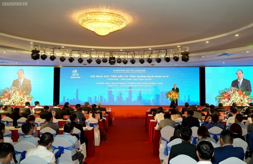 Thủ tướng mong muốn các doanh nghiệp sớm thực hiện cam kết đầu tư vào Quảng Ngãi