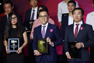VPBank liên tiếp được vinh danh top 50 công ty kinh doanh hiệu quả và niêm yết tốt nhất Việt Nam