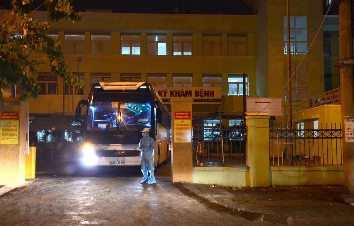 Việt Nam thêm 12 ca dương tính mới, tổng cộng có 558 ca mắc COVID-19