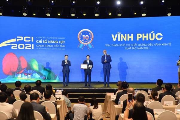 chu tich ubnd tinh vinh phuc vi tri thu 5 moi la diem khoi dau cua su tro lai