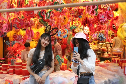 Tết Trung thu: Đồ chơi truyền thống lên ngôi