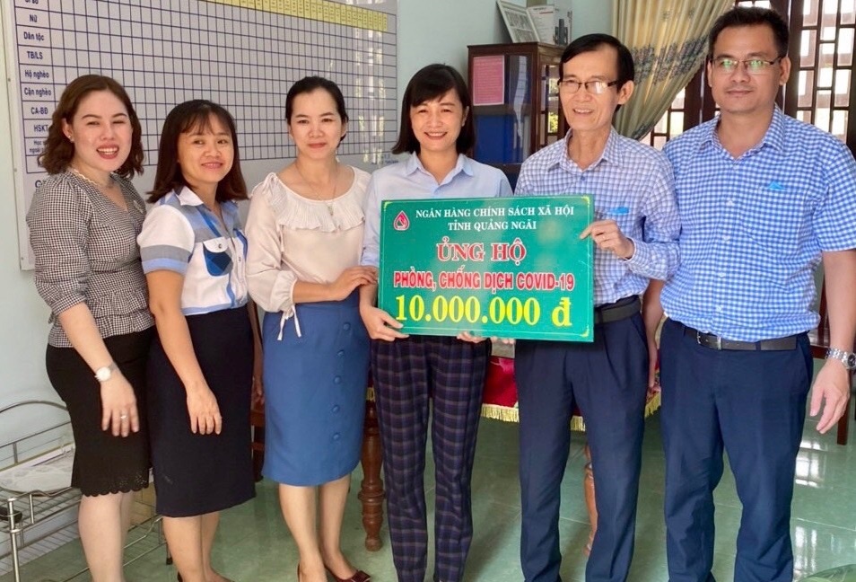 nhcsxh quang ngai ung ho kinh phi giup cac truong hoc phong chong dich covid 19