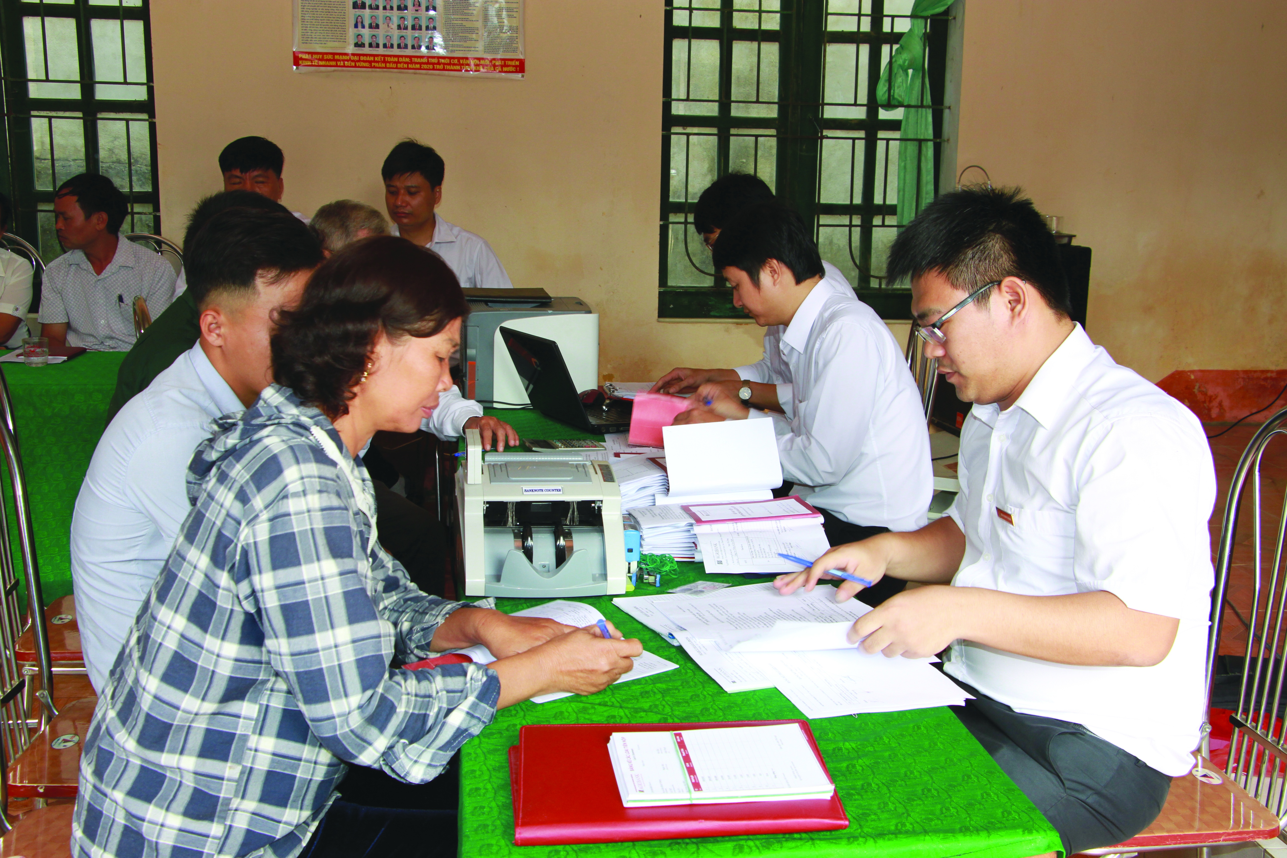 gia tang nguon von phuc vu tieu dung tai dia ban tam nong
