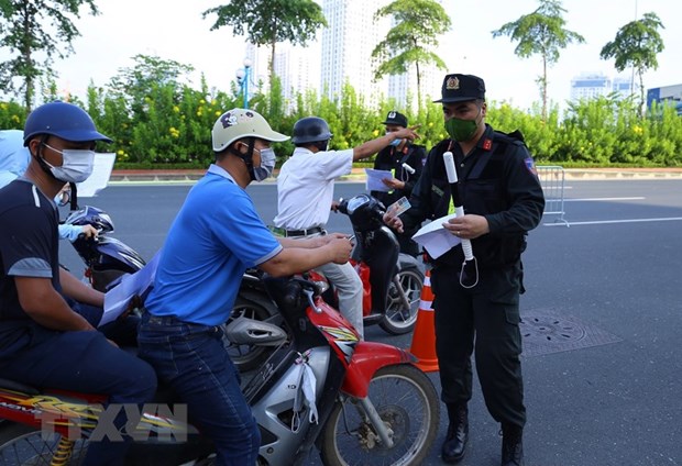 Hà Nội cho phép sử dụng đồng thời mẫu giấy đi đường cũ và mới ha noi cho phep su dung dong thoi mau giay di duong cu va moi