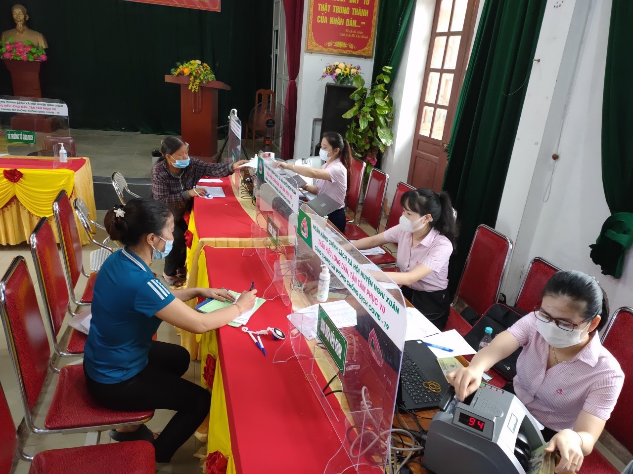 dong luc giup ha tinh giam ngheo nhanh ben vung