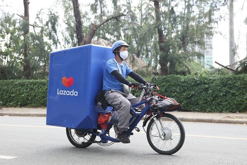 hon 50 nguoi tieu dung dong nam a tim kiem san pham truc tiep tren cac san thuong mai dien tu