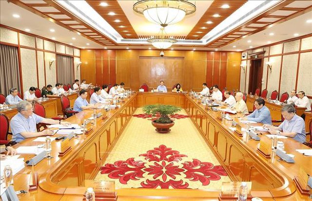 tong bi thu nguyen phu trong chu tri cuoc hop bo chinh tri ban bi thu