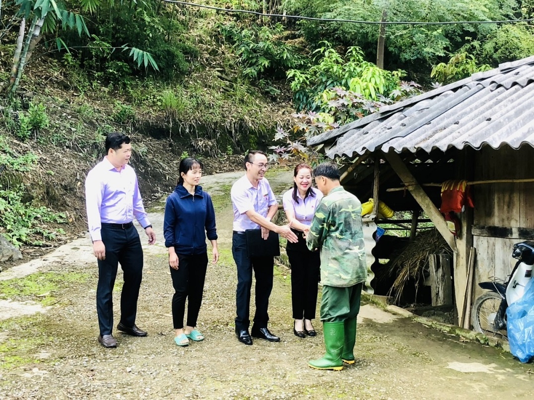 hanh trinh 20 nam tin dung chinh sach xa hoi tren manh dat mien nui son la