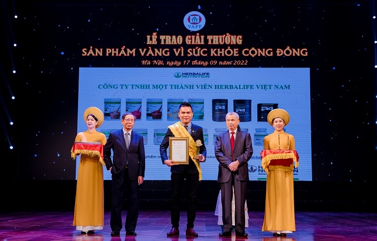 herbalife viet nam nhan giai thuong san pham vang vi suc khoe cong dong nam 2022