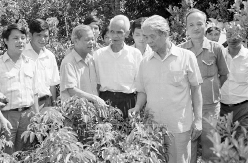 Tổng Bí thư Đỗ Mười - tận tụy với Đảng, tận hiếu với dân