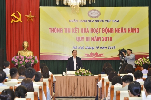 Phó Thống đốc: Cho vay BOT giao thông dài hạn, vốn lớn, ngân hàng phải rất cân đối Phó Thống đốc: Cho vay BOT giao thông dài hạn, vốn lớn, ngân hàng phải rất cân đối