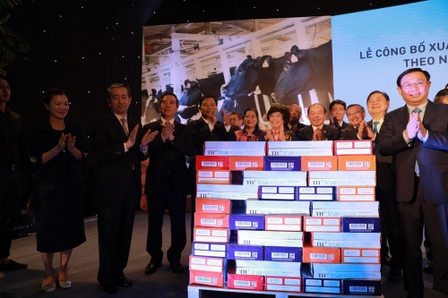 Lễ công bố xuất khẩu lô sản phẩm sữa đầu tiên của Việt Nam sang thị trường Trung Quốc