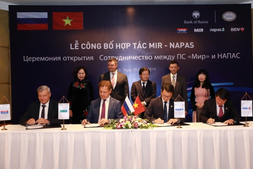 NAPAS và NSPK triển khai chấp nhận thanh toán thẻ nội địa thương hiệu quốc gia Việt - Nga NAPAS và NSPK triển khai chấp nhận thanh toán thẻ nội địa thương hiệu quốc gia Việt - Nga