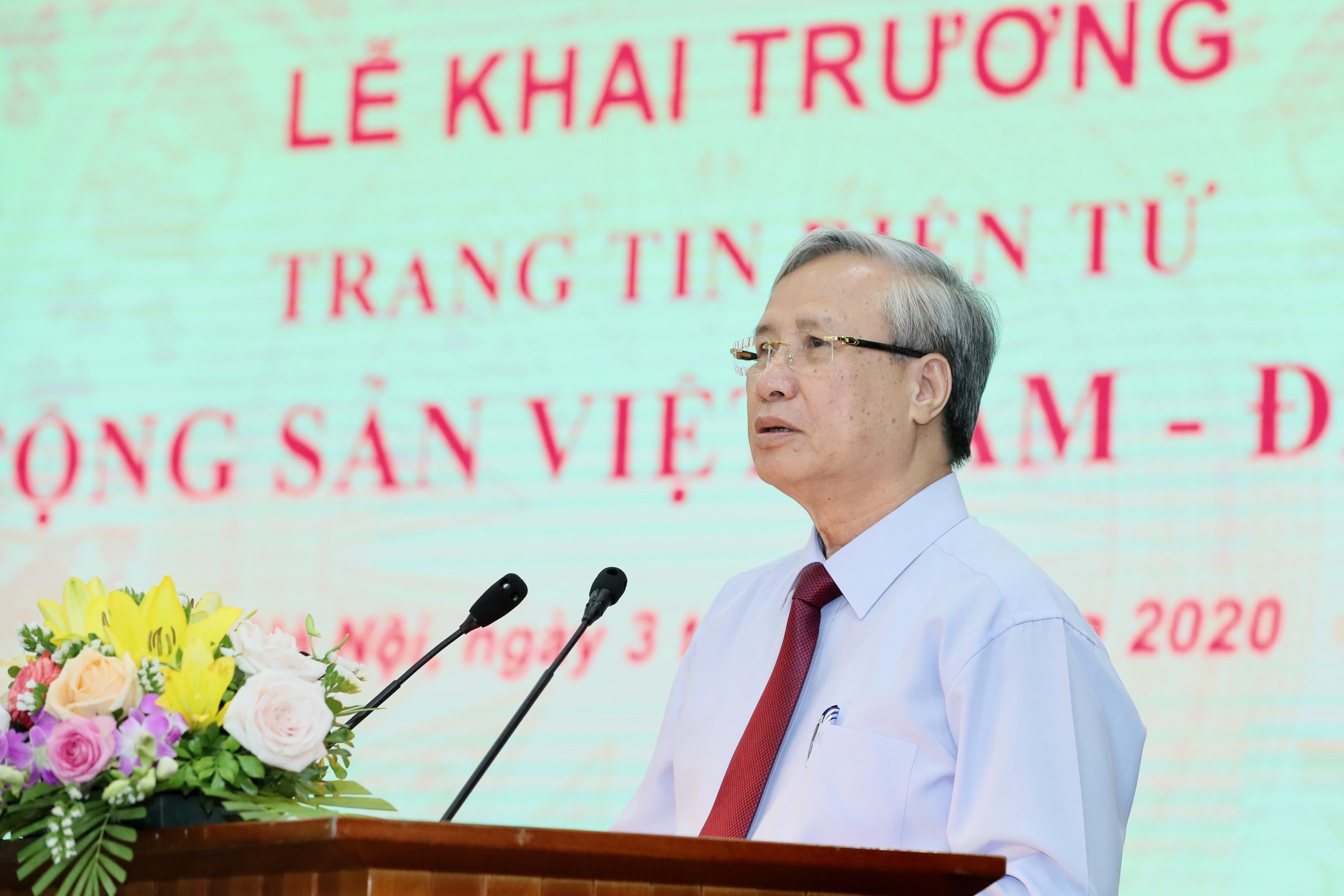 Khai trương Trang tin điện tử Đại hội XIII của Đảng khai truong trang tin dien tu dai hoi xiii cua dang