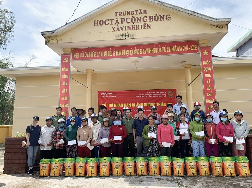 tap doan son ha phoi hop voi cong an tinh thua thien hue cuu tro gan 400 ho dan chiu thiet hai nang do thien tai