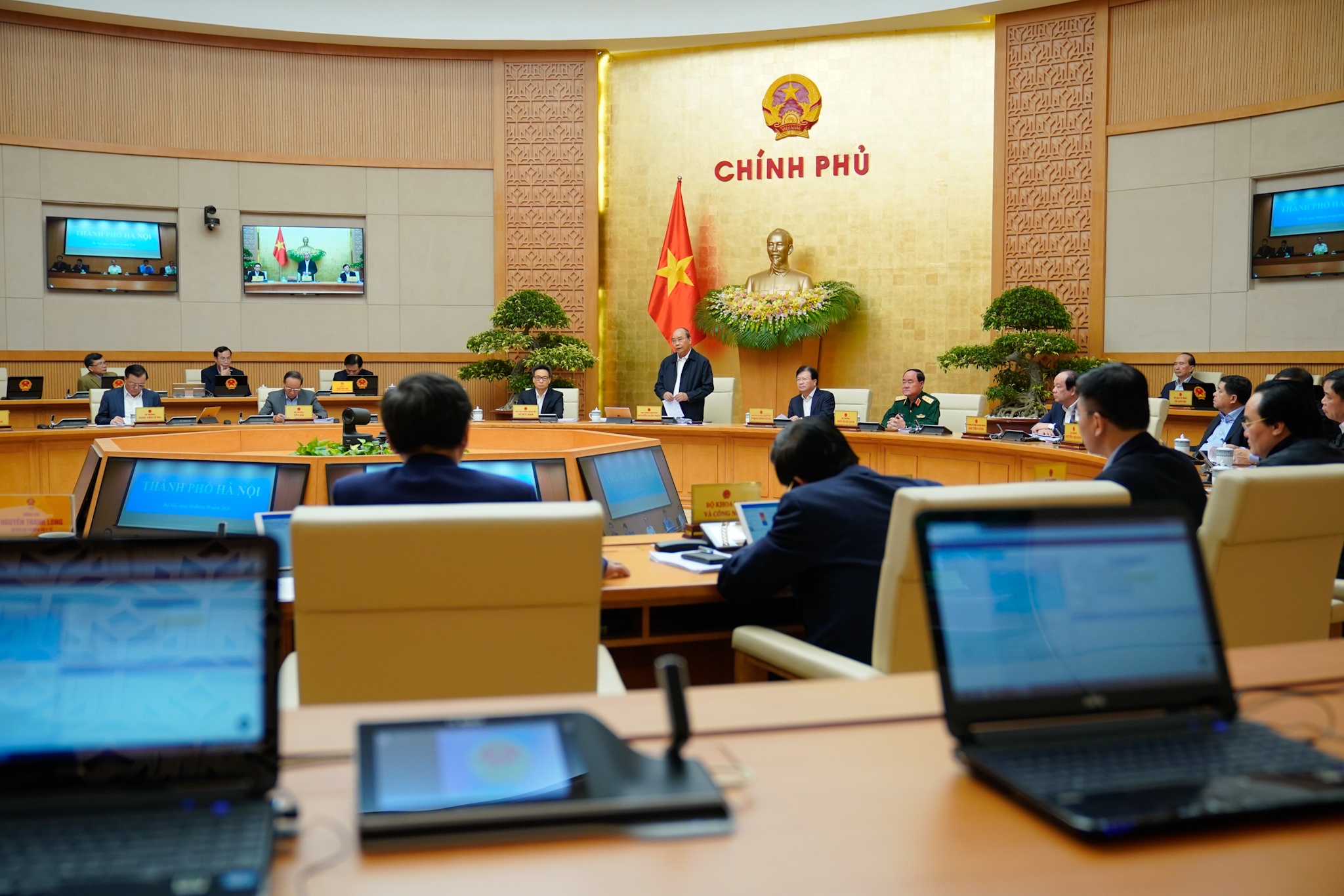 thu tuong yeu cau tang toc trong 2 thang cuoi nam