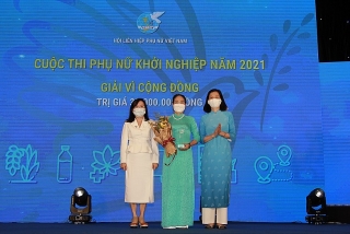 Khách hàng của TYM nhận giải Phụ nữ khởi nghiệp năm 2021