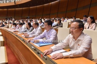 Quốc hội thông qua Luật cảnh sát biển Việt Nam và 4 luật khác