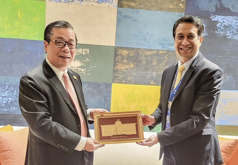 Phó Thống đốc Nguyễn Kim Anh tiếp và làm việc với Phó Thống đốc NHTW Thái Lan pho thong doc nguyen kim anh tiep va lam viec voi pho thong doc nhtw thai lan