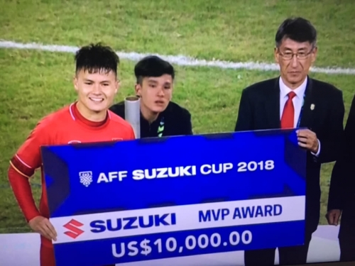 Vô địch AFF Cup 2018, đội tuyển Việt Nam khiến người hâm mộ nức lòng Vô địch AFF Cup 2018, đội tuyển Việt Nam khiến người hâm mộ nức lòng