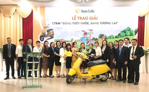 Sun Life trao thưởng chương trình “Sống tươi khỏe, Sáng tương Lai”