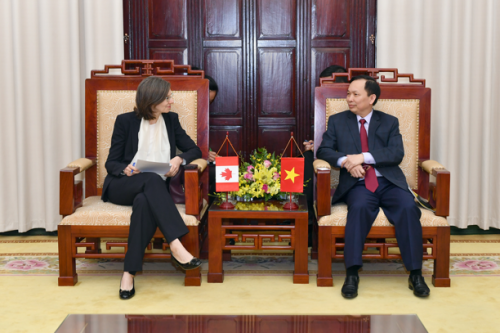 pho thong doc dao minh tu lam viec voi dai su canada tai viet nam