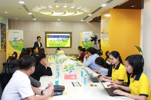 Sun Life quay thưởng đợt cuối chương trình “Sống tươi khỏe, sáng tương lai” sun life quay thuong dot cuoi chuong trinh song tuoi khoe sang tuong lai