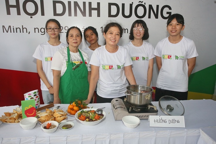 herbalife viet nam to chuc ngay hoi dinh duong cho cac trung tam casa herbalife nutrition