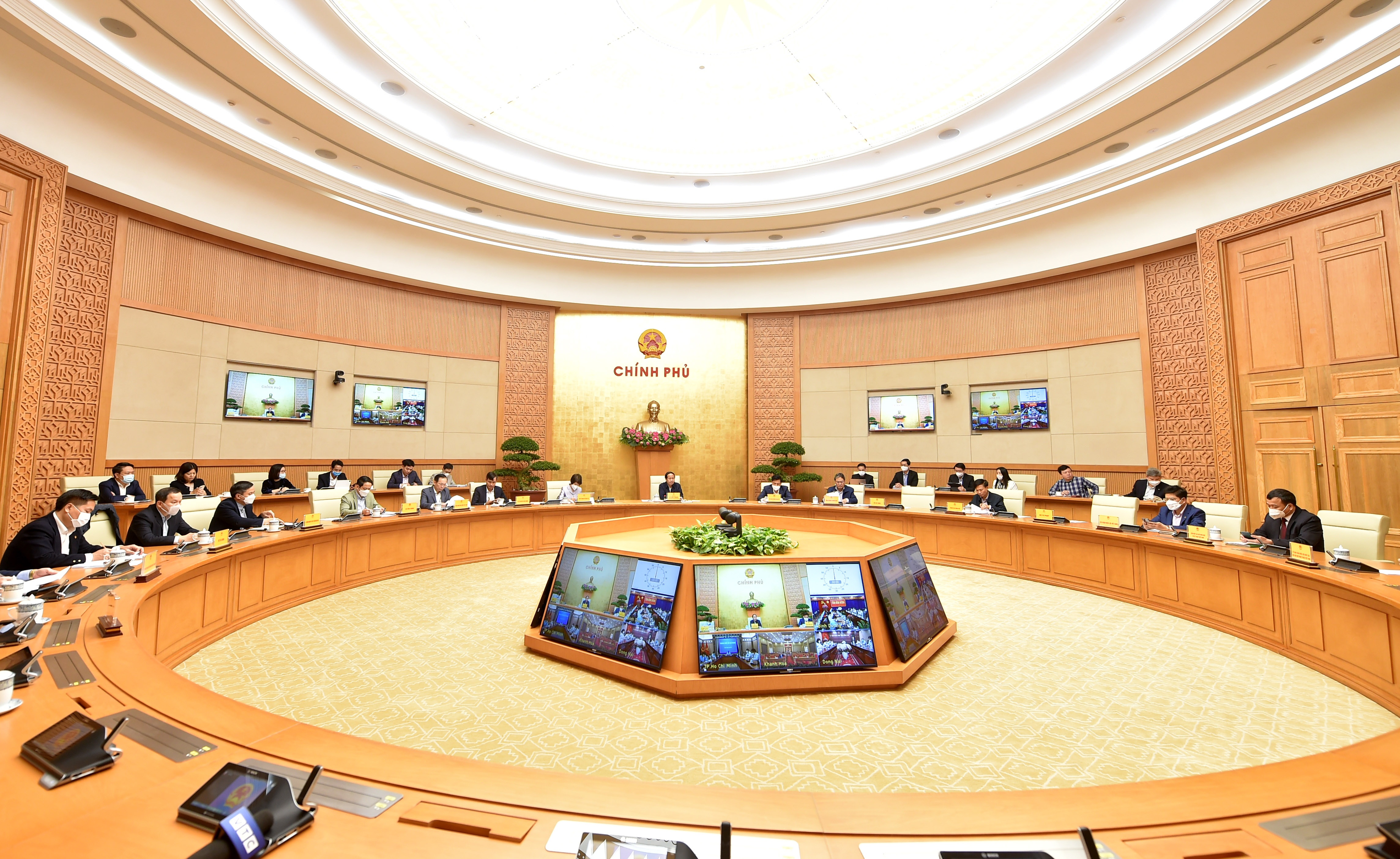 thi cong ngay dem giai ngan toi da dau tu cong