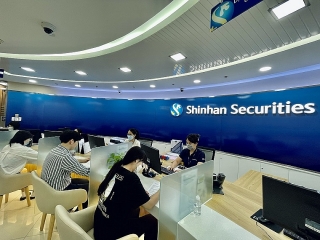 Chứng khoán Shinhan Việt Nam tăng vốn điều lệ và ra mắt hệ thống giao dịch hiện đại