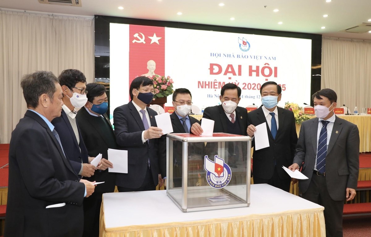 hon 500 dai bieu tham du dai hoi dai bieu toan quoc hoi nha bao vn