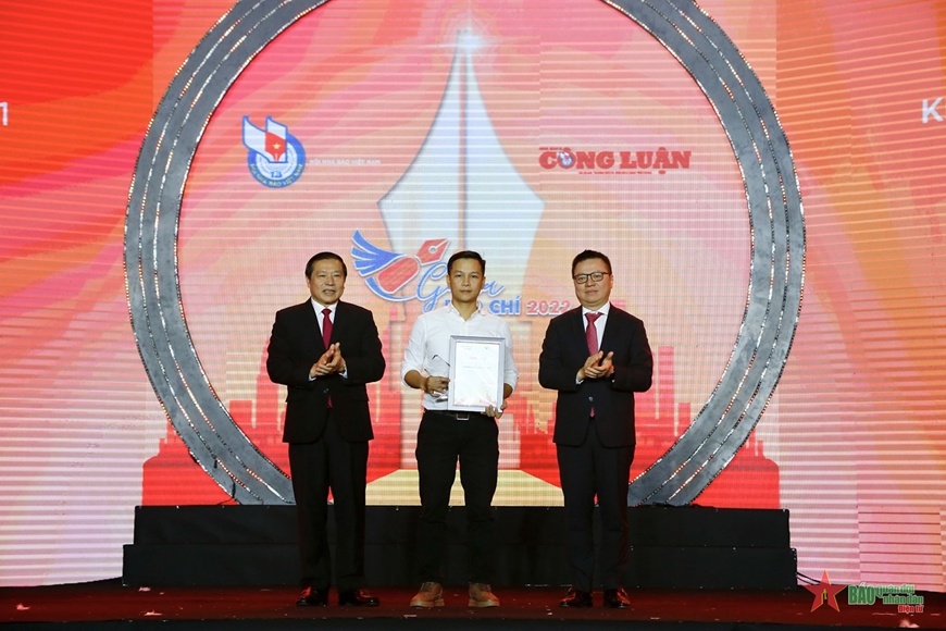 gala bao chi nam 2022 va le trao giai khoanh khac bao chi 2021