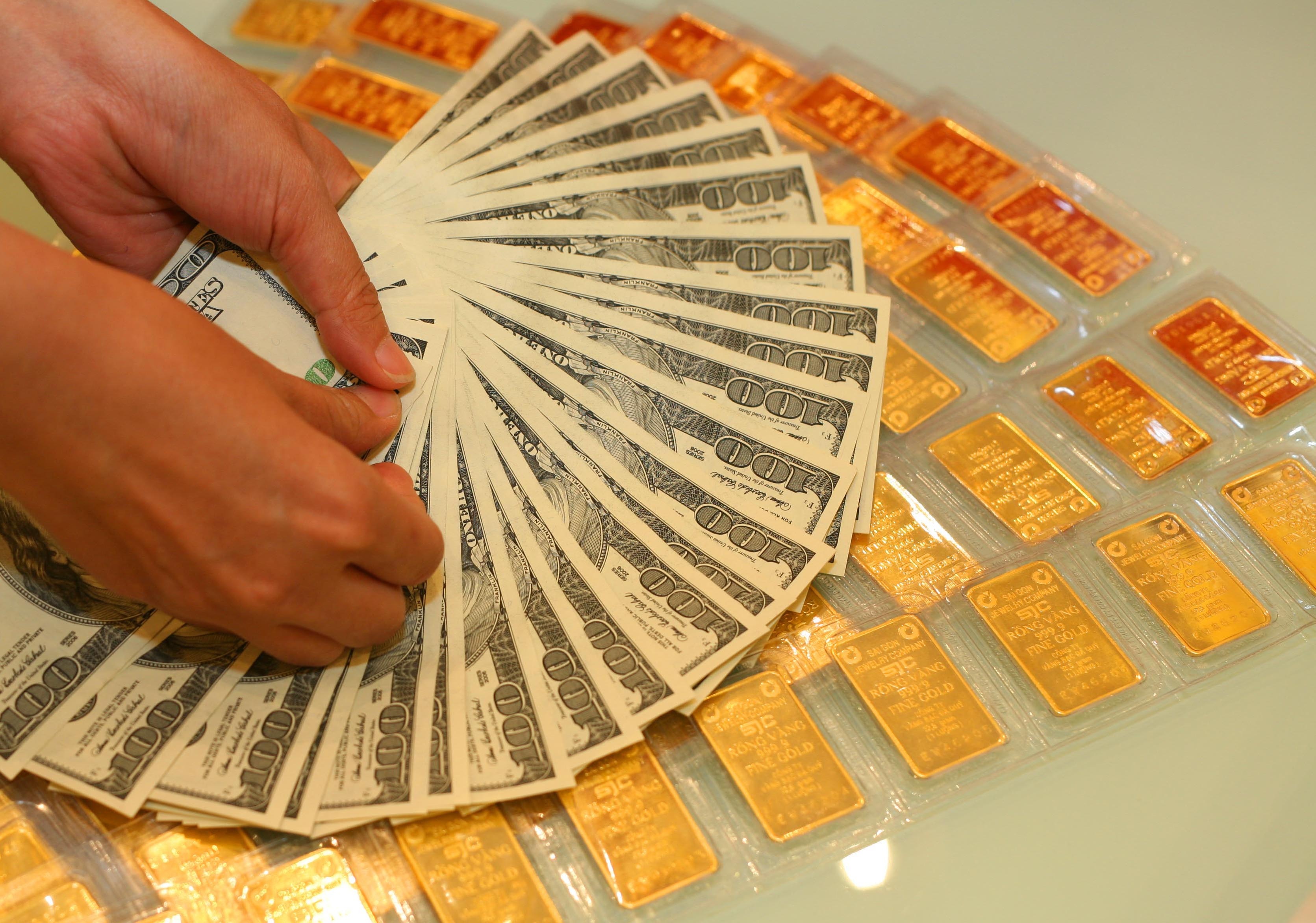 tphcm lap trat tu mua ban ngoai te