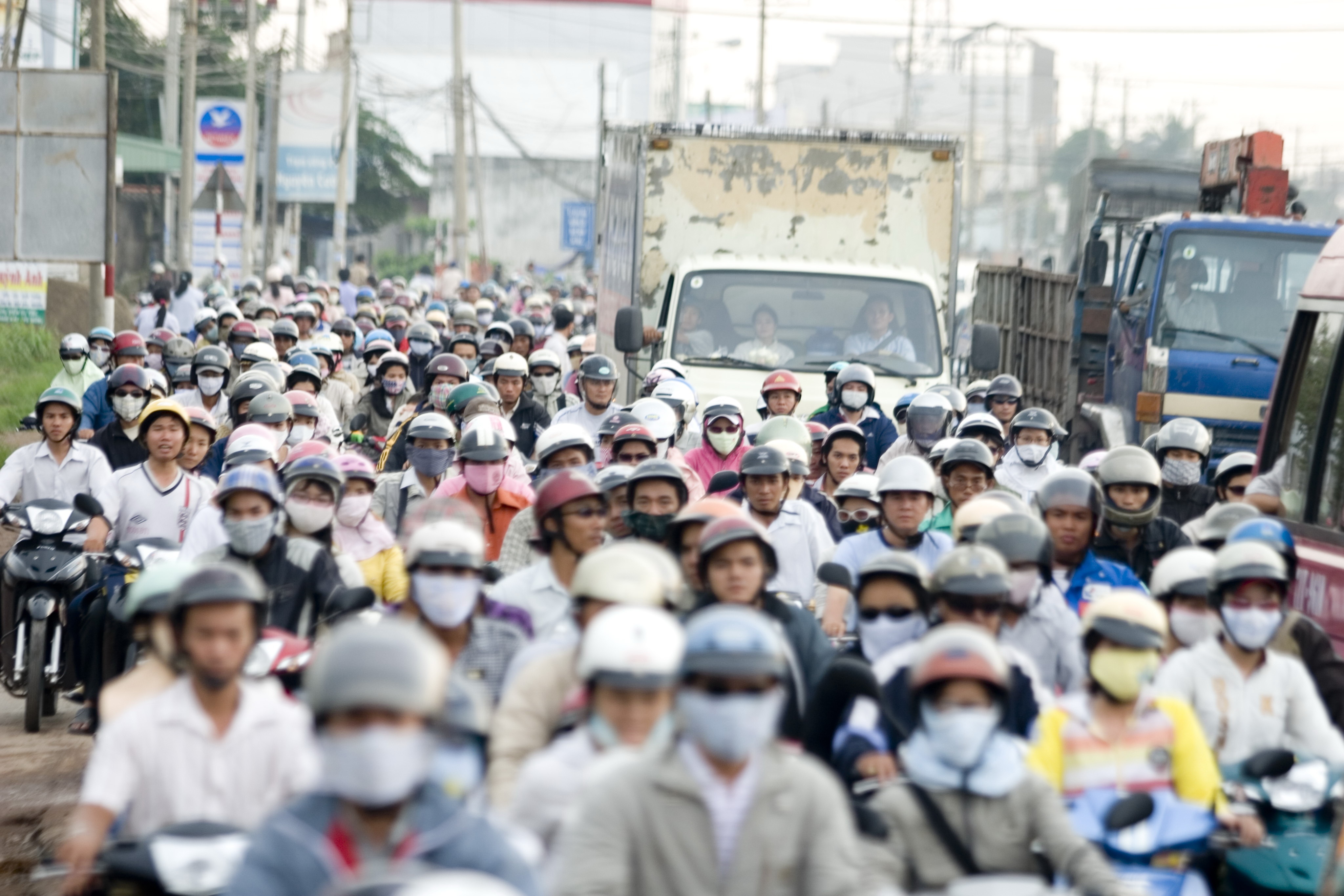 doanh nghiep nao phai bao cao phat thai tu cuoi thang ba
