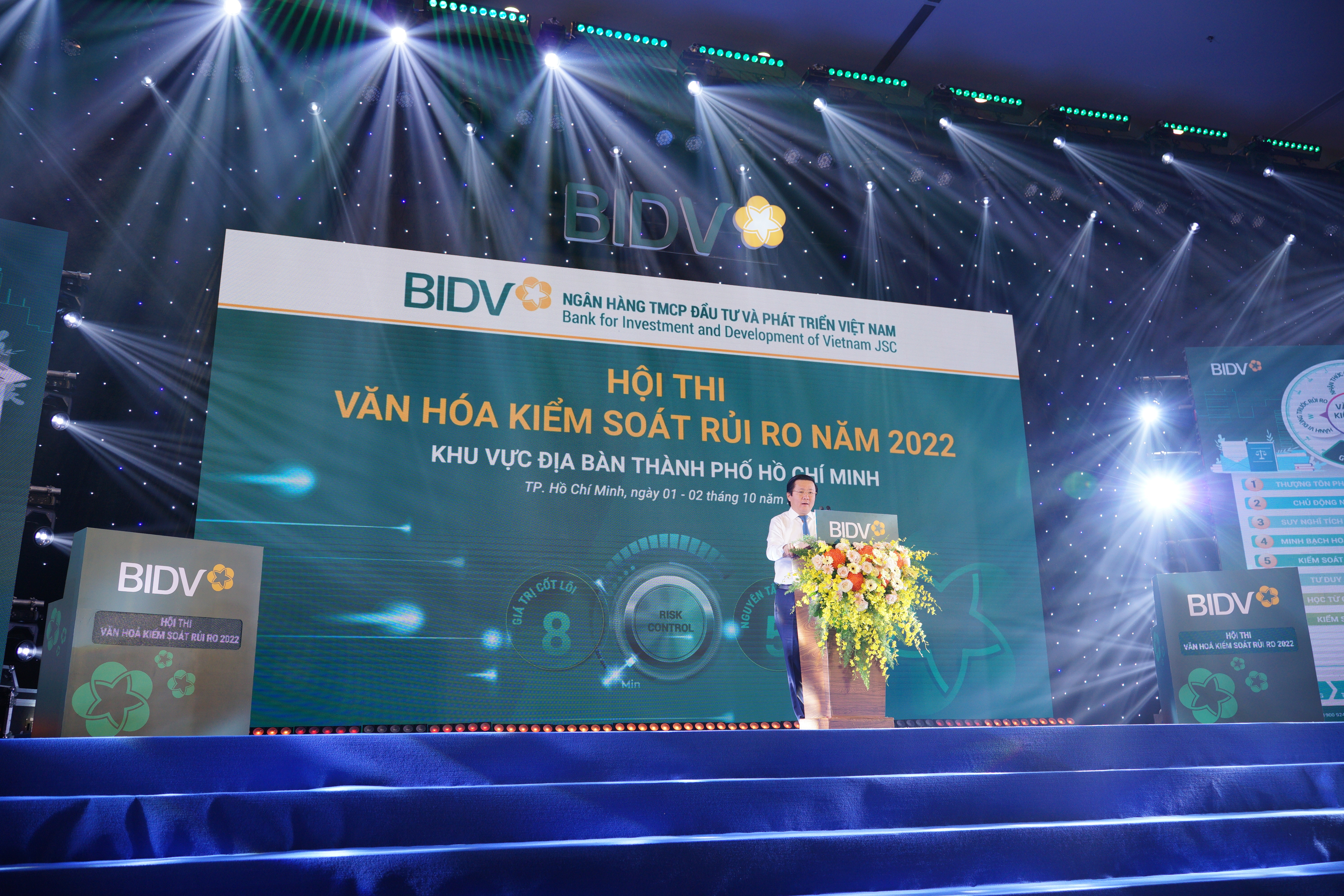 hai chi nhanh bidv o tphcm vao chung ket hoi thi van hoa kiem soat rui ro