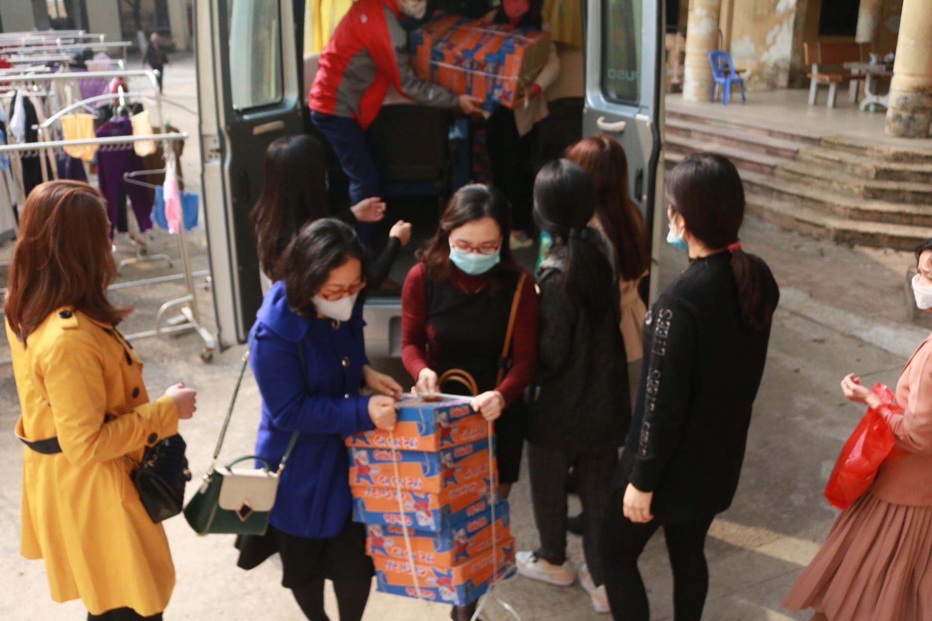 Tết thêm yêu thương tại Trung tâm Bảo trợ xã hội II Hà Nội tet them yeu thuong tai trung tam bao tro xa hoi ii ha noi