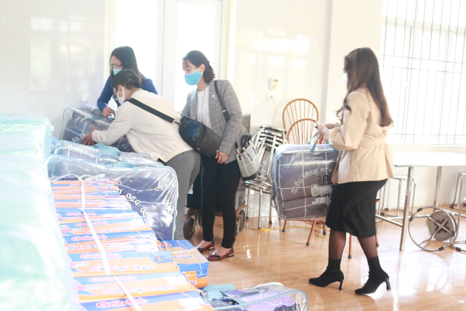 Tết thêm yêu thương tại Trung tâm Bảo trợ xã hội II Hà Nội tet them yeu thuong tai trung tam bao tro xa hoi ii ha noi