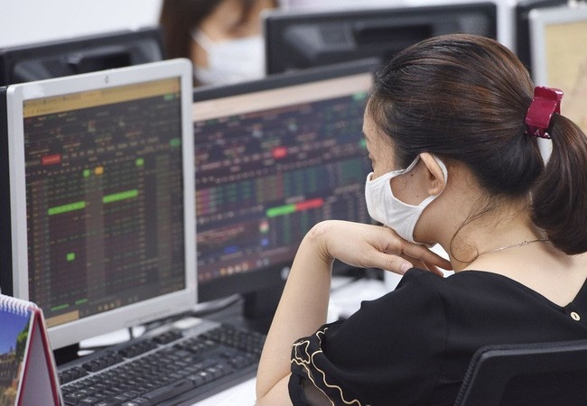 chung khoan viet nam sang loc de nang hang thi truong