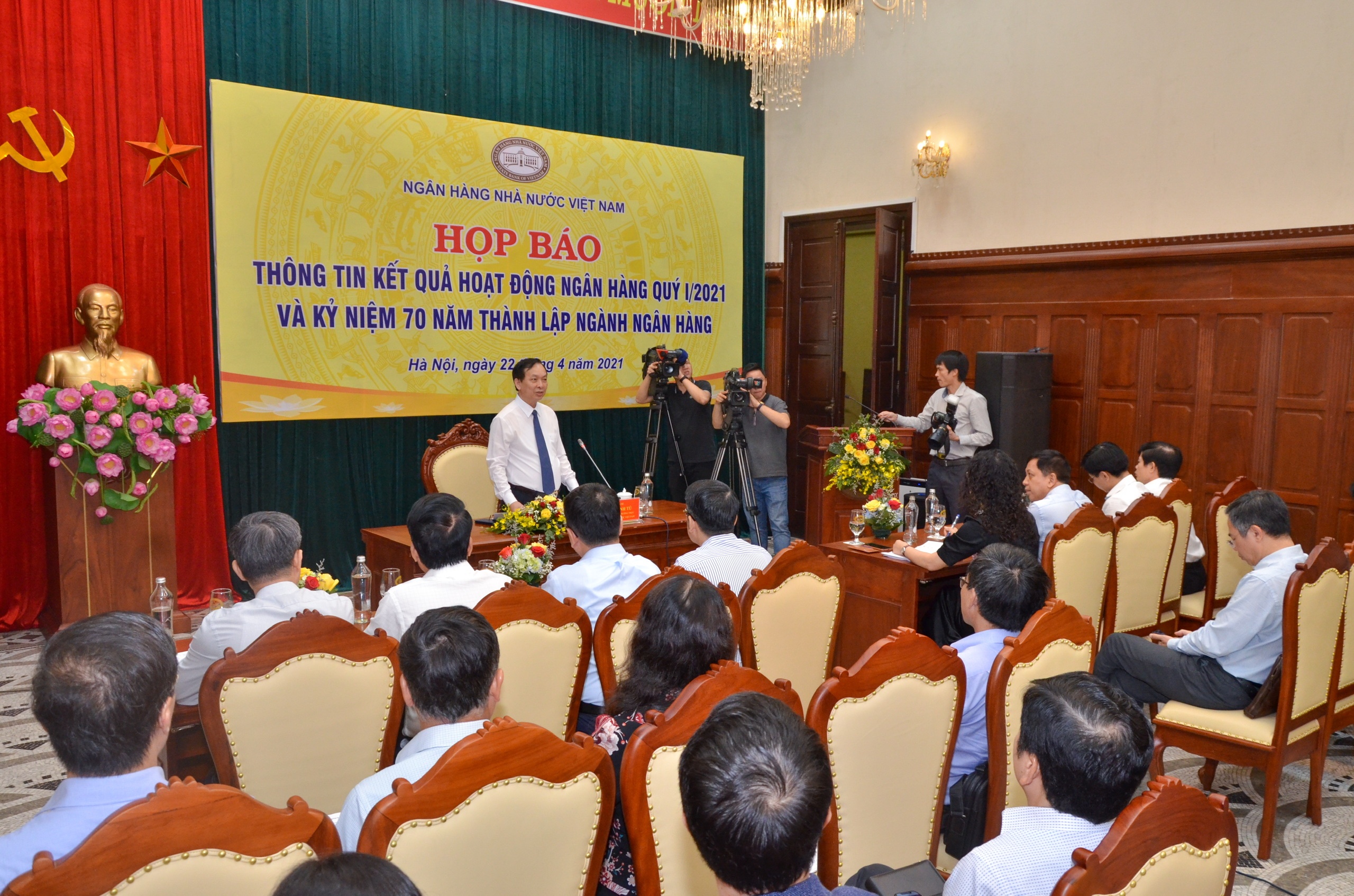 dieu hanh chinh sach tien te linh hoat gop phan phuc hoi tang truong kinh te