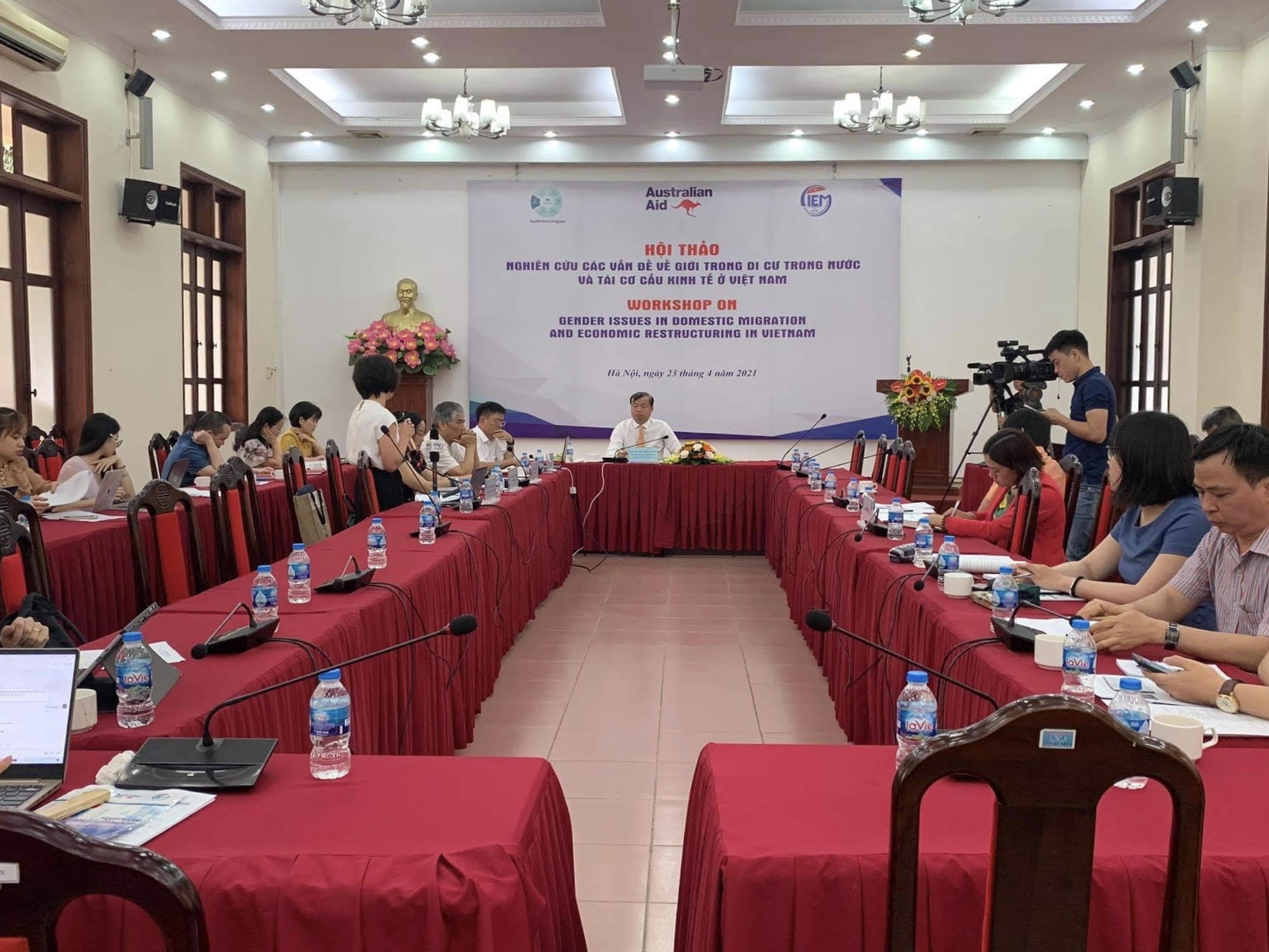 lao dong di cu anh huong den tai co cau kinh te o viet nam