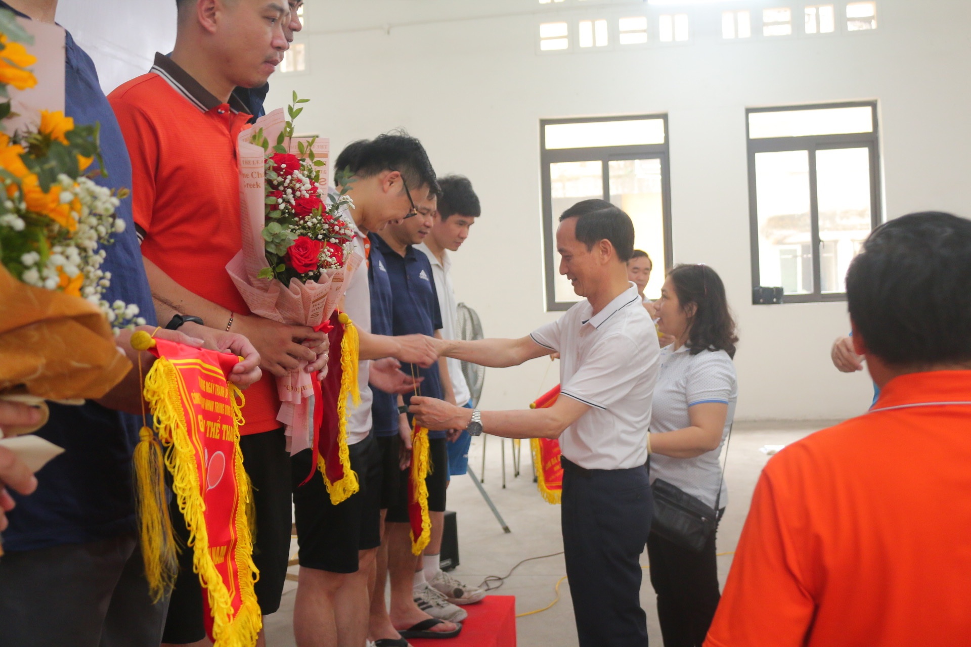 giao luu the thao co quan nhnn trung uong lan toa tinh than doan ket